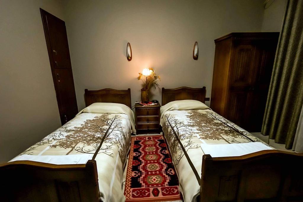Real Scampis Hotel Elbasan Luaran gambar