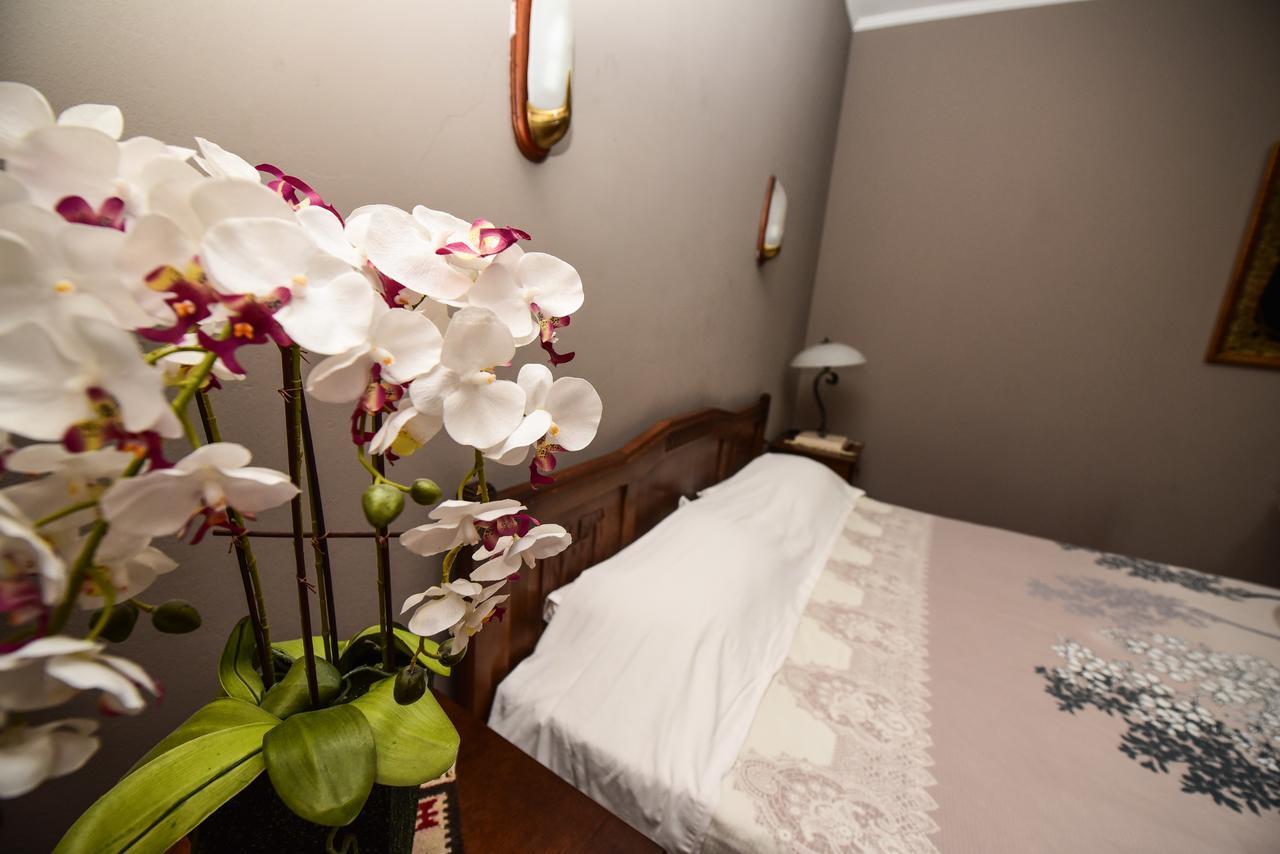 Real Scampis Hotel Elbasan Luaran gambar