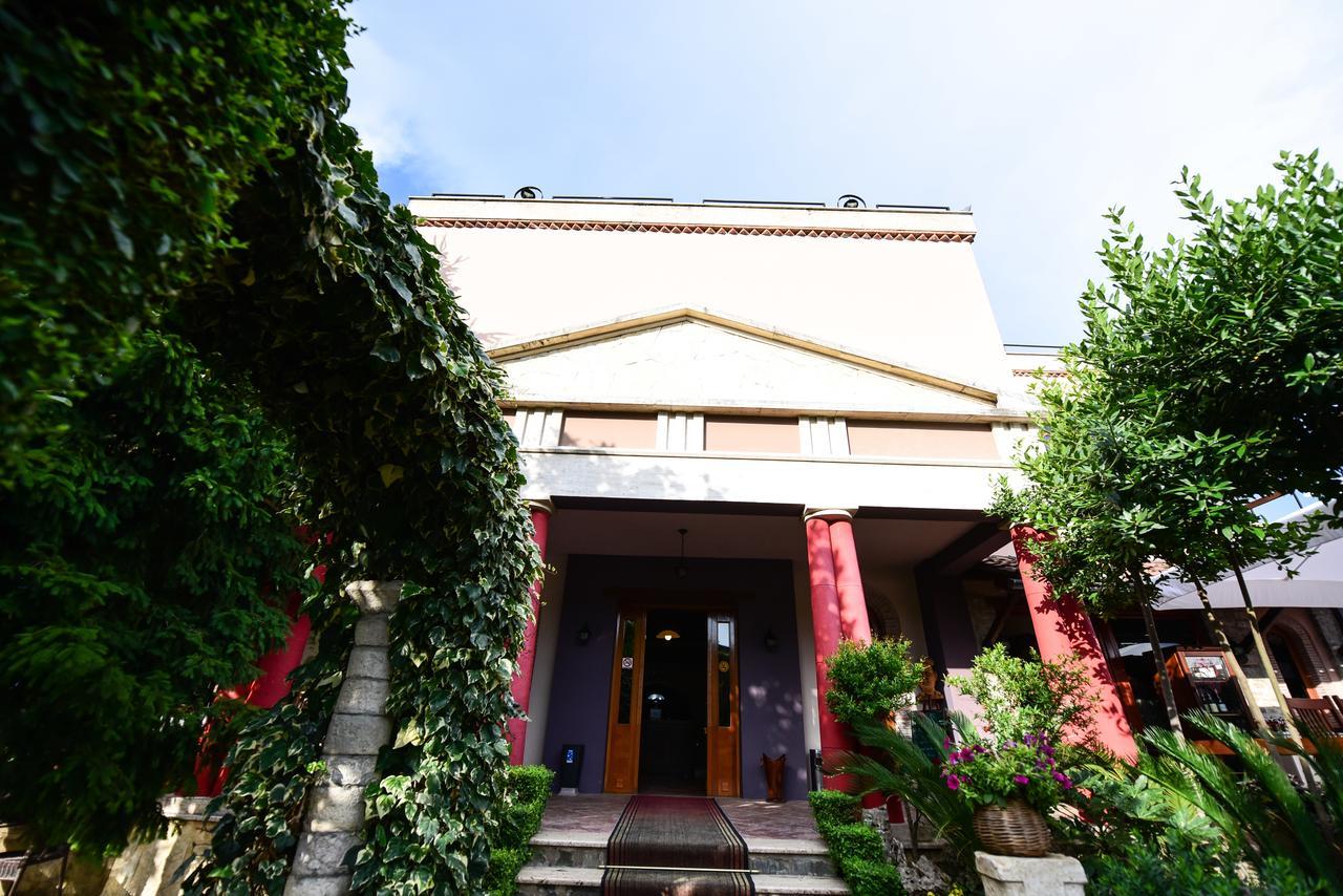 Real Scampis Hotel Elbasan Luaran gambar